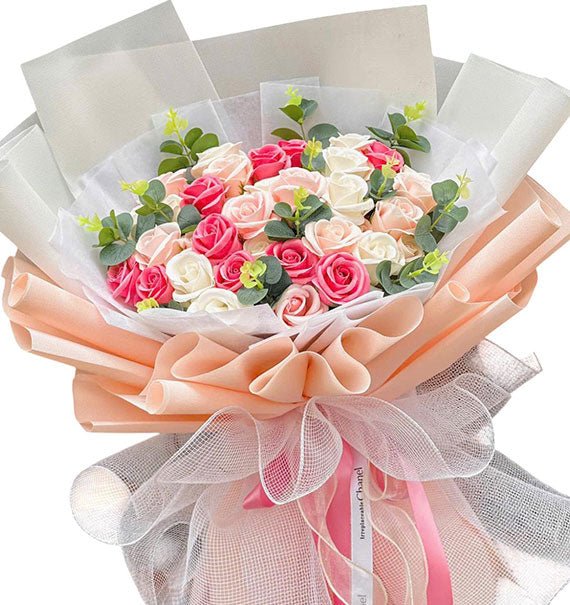 36 Mixed Waxed Roses Bouquet – Saigon Flowers