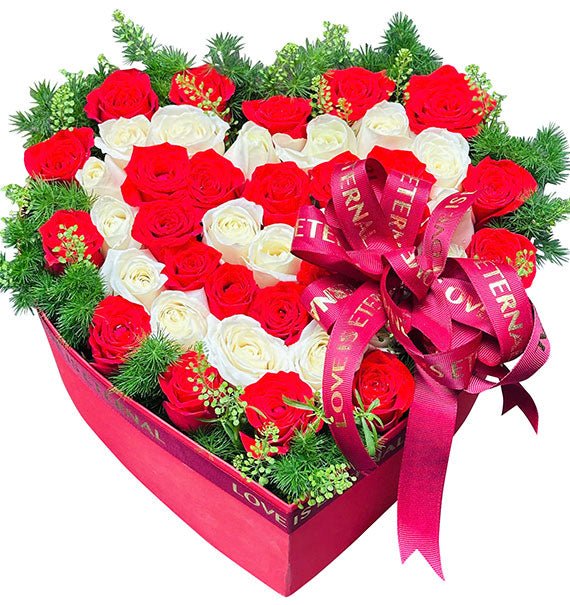 Vietnamese Womens Day Heart shaped Rose Box
