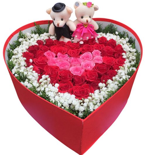 heart shape rose box womens day 01