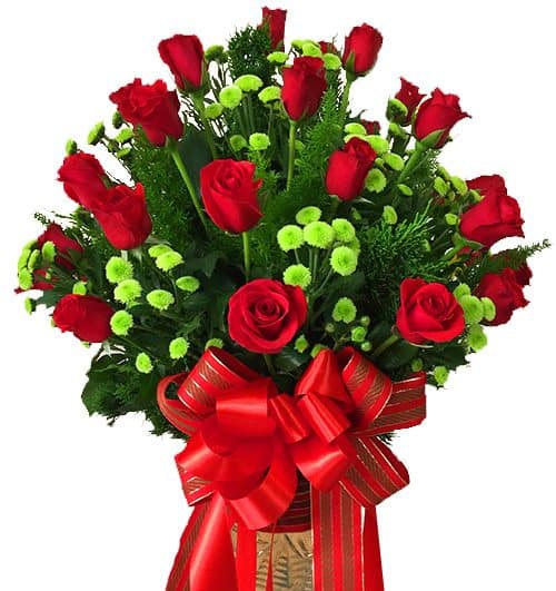 24 red rose in vase 500x531
